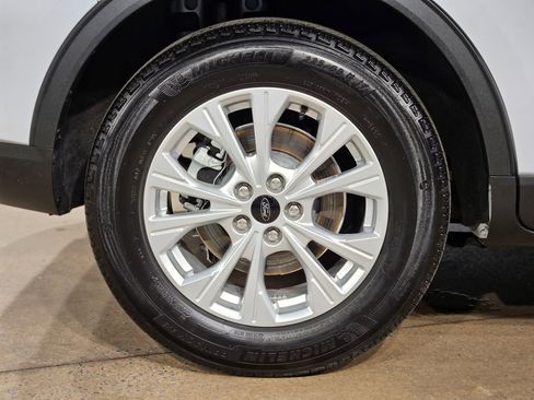 Used 2025 Ford Escape Active FWD image 17