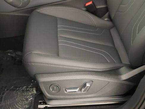 New 2026 Audi Q3 quattro 2.0T AWD/4WD image 24