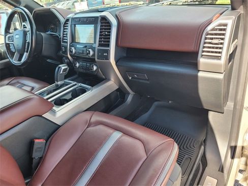 Used 2018 Ford F150 Platinum w/ Equipment Group 701A Luxury image 17