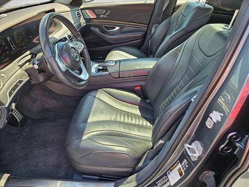 Used 2018 Mercedes-Benz S 560 Sedan image 16