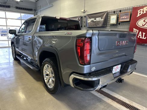 Used 2021 GMC Sierra 1500 SLT w/ SLT Premium Package image 4