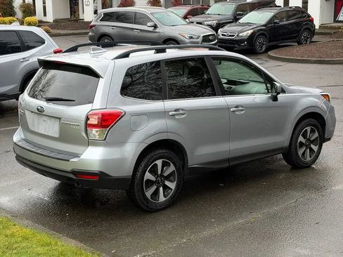 Used 2017 Subaru Forester 2.5i Limited image 19