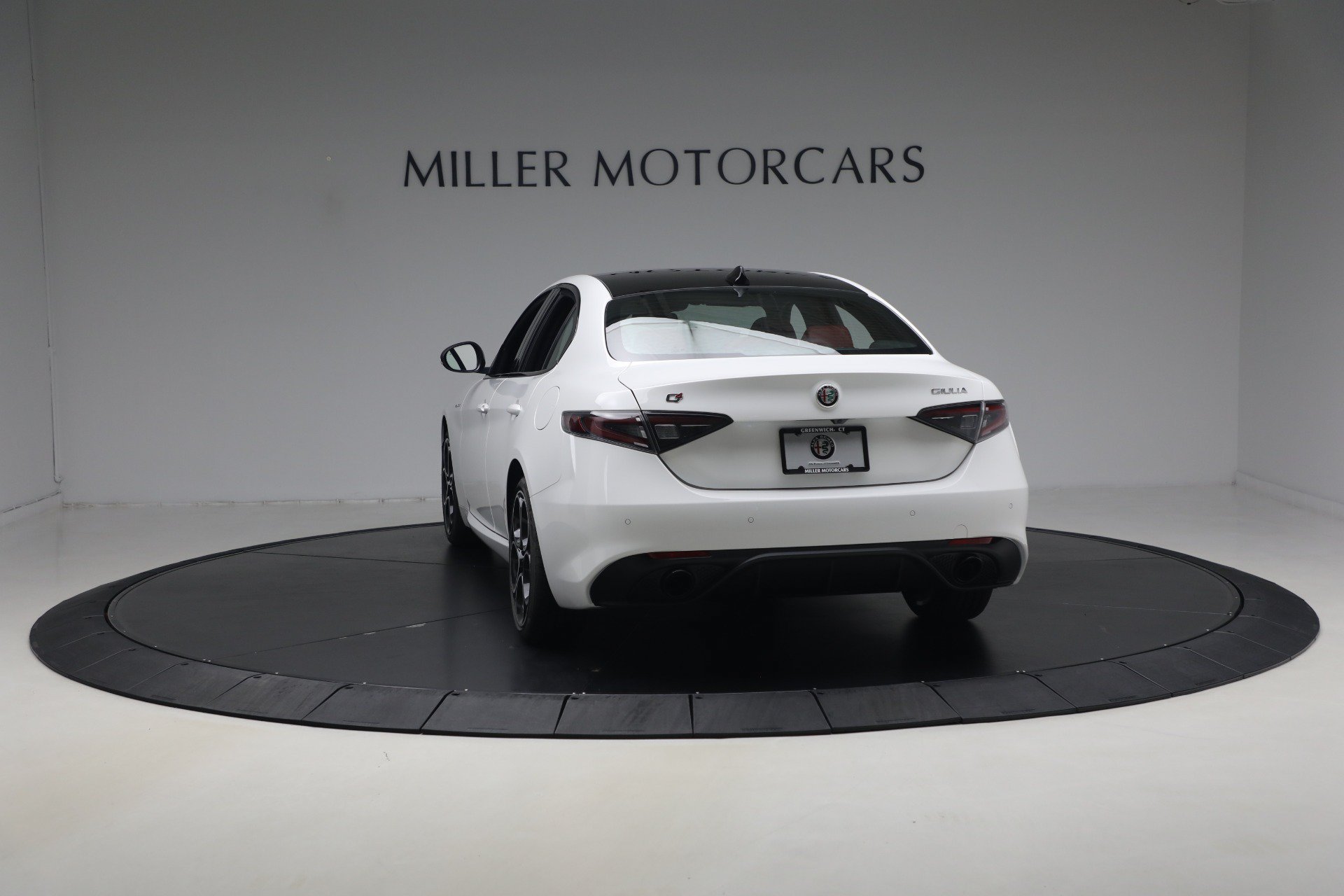 New 2026 Alfa Romeo Giulia AWD image 6