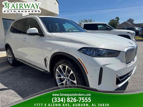 Used 2026 BMW X5 xDrive40i w/ Climate Comfort Package AWD/4WD image 4