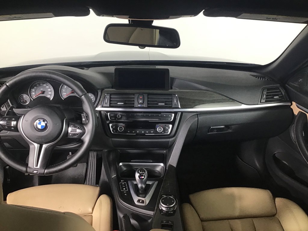Used 2015 BMW M4 Convertible RWD image 25