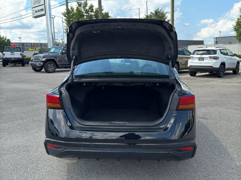 Used 2025 Nissan Altima 2.5 SV FWD image 9