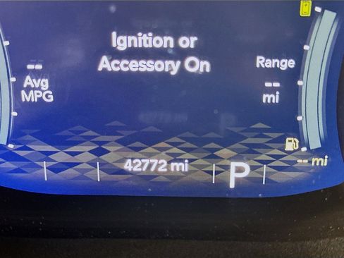 Used 2023 Jeep Wrangler Sahara w/ Cold Weather Group image 19