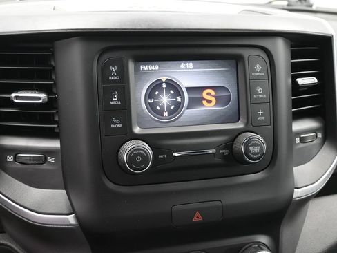 Used 2022 RAM 1500 Big Horn AWD/4WD image 17