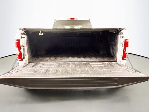 Used 2020 Ford F150 XLT image 34
