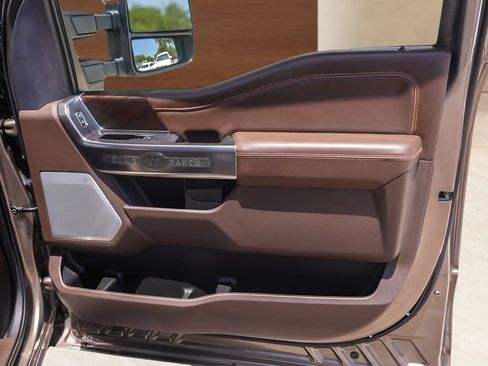 Used 2023 Ford F250 King Ranch w/ Chrome Package AWD/4WD image 30