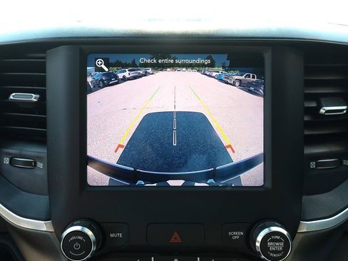 Used 2021 RAM 1500 Big Horn AWD/4WD image 18