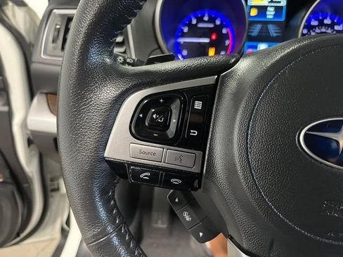 Used 2017 Subaru Outback 2.5i Touring AWD/4WD image 26