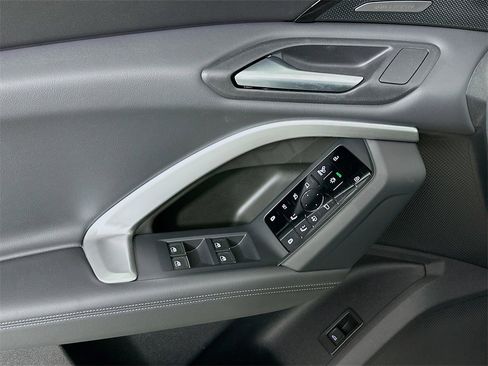 New 2025 Audi Q5 2.0T Premium Plus image 21