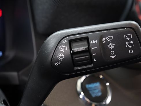 Used 2025 Ford Explorer ST AWD/4WD image 18