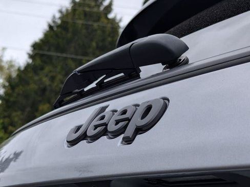 Used 2019 Jeep Compass Trailhawk AWD/4WD image 29