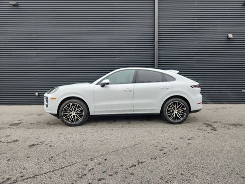 New 2026 Porsche Cayenne Coupe image 2
