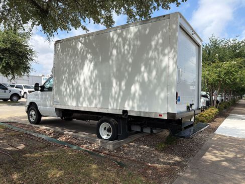 New 2025 Ford E-450 and Econoline 450 Super Duty w/ Power Equipment Group RWD image 3