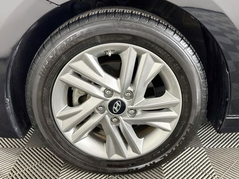 Used 2020 Hyundai Elantra SEL w/ Convenience Package (C2) FWD image 30