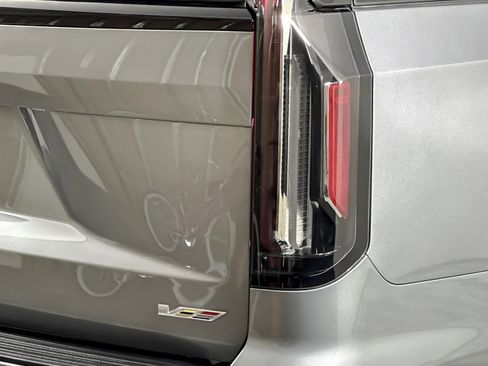 Used 2024 Cadillac Escalade ESV V w/ LPO, Floor Liner Package image 29