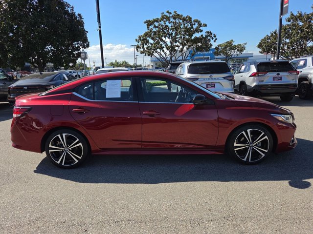 Used 2022 Nissan Sentra SR w/ SR Premium Package FWD image 4