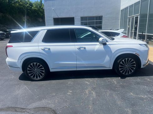 Used 2025 Hyundai Palisade Calligraphy AWD/4WD image 2