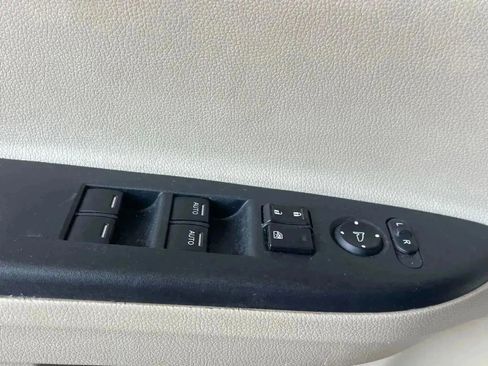 Used 2016 Honda Accord EX image 18