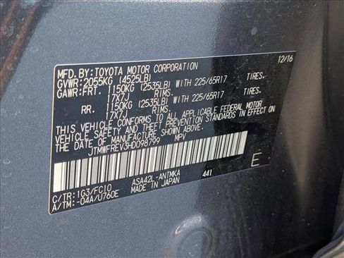 Used 2017 Toyota RAV4 XLE image 18