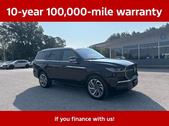 Used 2025 Lincoln Navigator Reserve AWD/4WD image 12