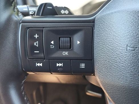 Certified 2025 Nissan Rogue SV FWD image 12