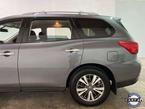Used 2019 Nissan Pathfinder SV image 93