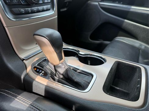 Used 2017 Jeep Grand Cherokee Limited w/ Luxury Group II RWD image 22