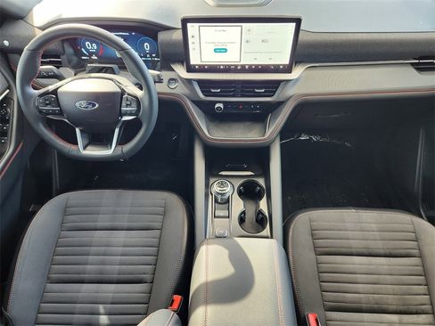 Used 2025 Ford Explorer ST-Line image 23