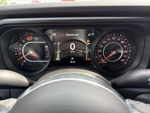 New 2026 Jeep Wrangler Unlimited Sahara AWD/4WD image 16