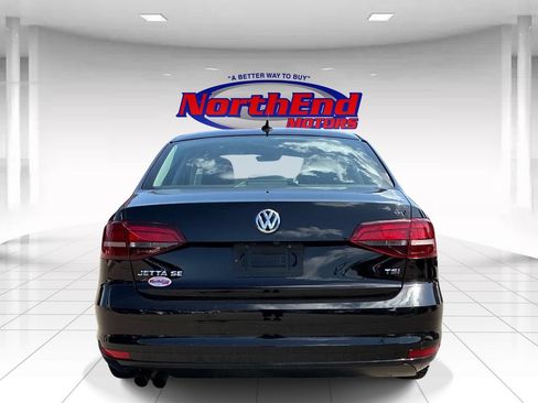Used 2017 Volkswagen Jetta SE FWD image 6