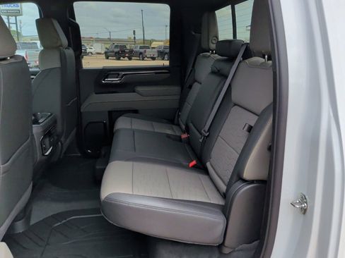 New 2026 Chevrolet Silverado 2500 ZR2 image 36