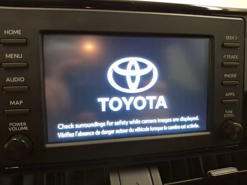 Used 2019 Toyota RAV4 LE w/ All Weather Liner Package AWD/4WD image 21