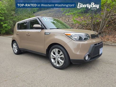 Used 2015 Kia Soul + w/ Primo Package FWD image 3