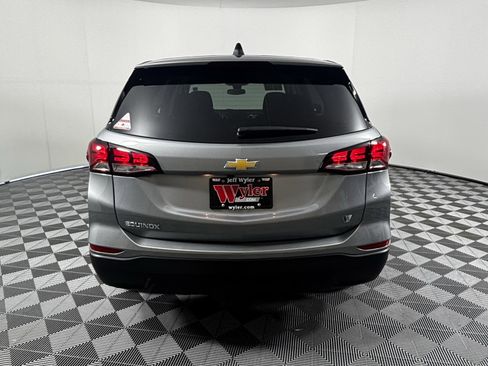 Used 2024 Chevrolet Equinox LS w/ LS Convenience Package image 13
