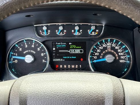 Used 2014 Ford F150 Lariat w/ Lariat Chrome Package AWD/4WD image 23
