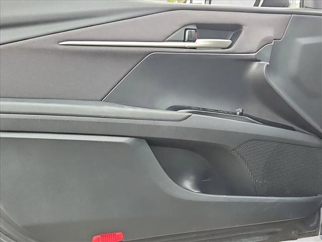 Used 2025 Toyota Camry LE FWD image 10