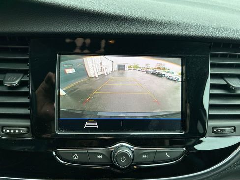 Used 2022 Buick Encore Preferred w/ Safety Package AWD/4WD image 14