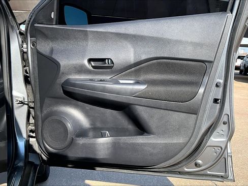 Used 2024 Nissan Kicks S image 21