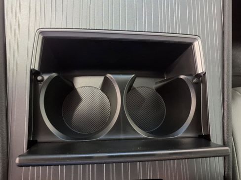 New 2026 Toyota Sienna XLE image 18