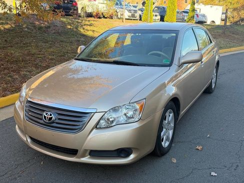 Used 2010 Toyota Avalon XLS image 6