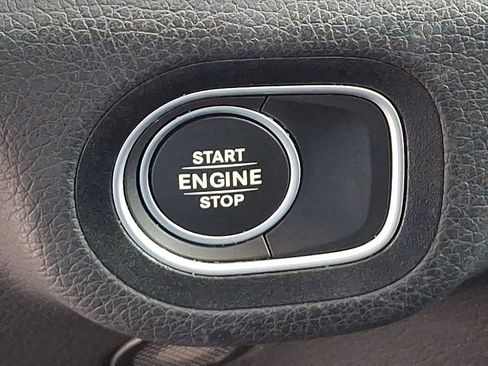 Used 2024 Mercedes-Benz GLE 450e 4MATIC image 25