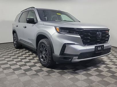 Certified 2025 Honda Pilot TrailSport