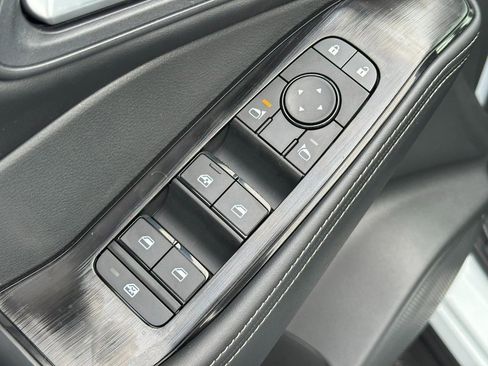 New 2026 Nissan Rogue SV image 9