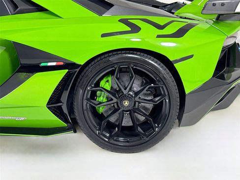 Used 2019 Lamborghini Aventador SVJ AWD/4WD image 36