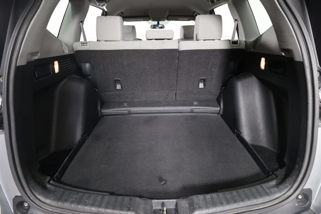 Used 2017 Honda CR-V LX image 18