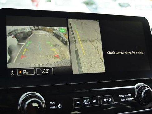 Certified 2024 Nissan Armada SL w/ Captain's Chairs Package image 15